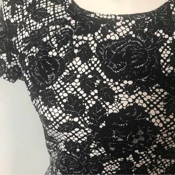 Two-piece Black & White Jules & Leopold Top & Skirt - Size M - Picture 3 of 8